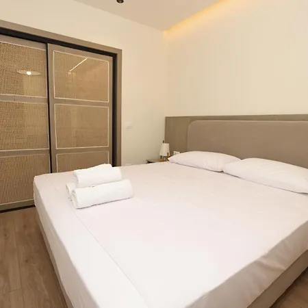 Jon's Garden Appartamento Tirana